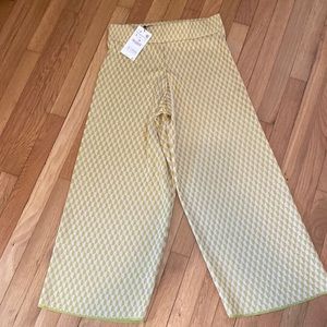 Zara Wideleg retro pants. High waist. Tags on.